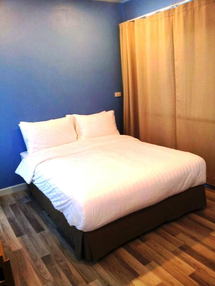 Nantra Hua Hin Hotel Bagian luar foto